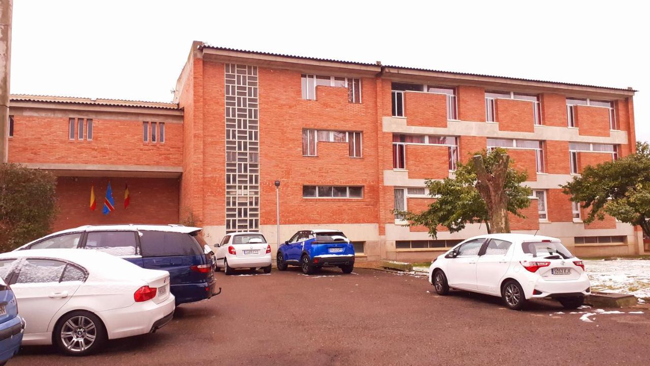 Residencia Diego Martinez Palencia Zewnętrze zdjęcie